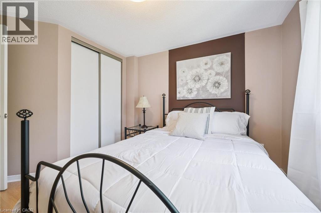 1147 Leewood Drive, Oakville, Ontario  L6M 3B7 - Photo 25 - 40844349