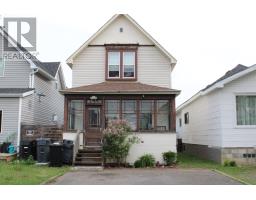 221 Francis St W, Thunder Bay, Ontario
