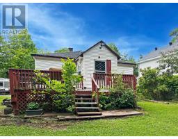 11 ADELAIDE STREET, parry sound, Ontario