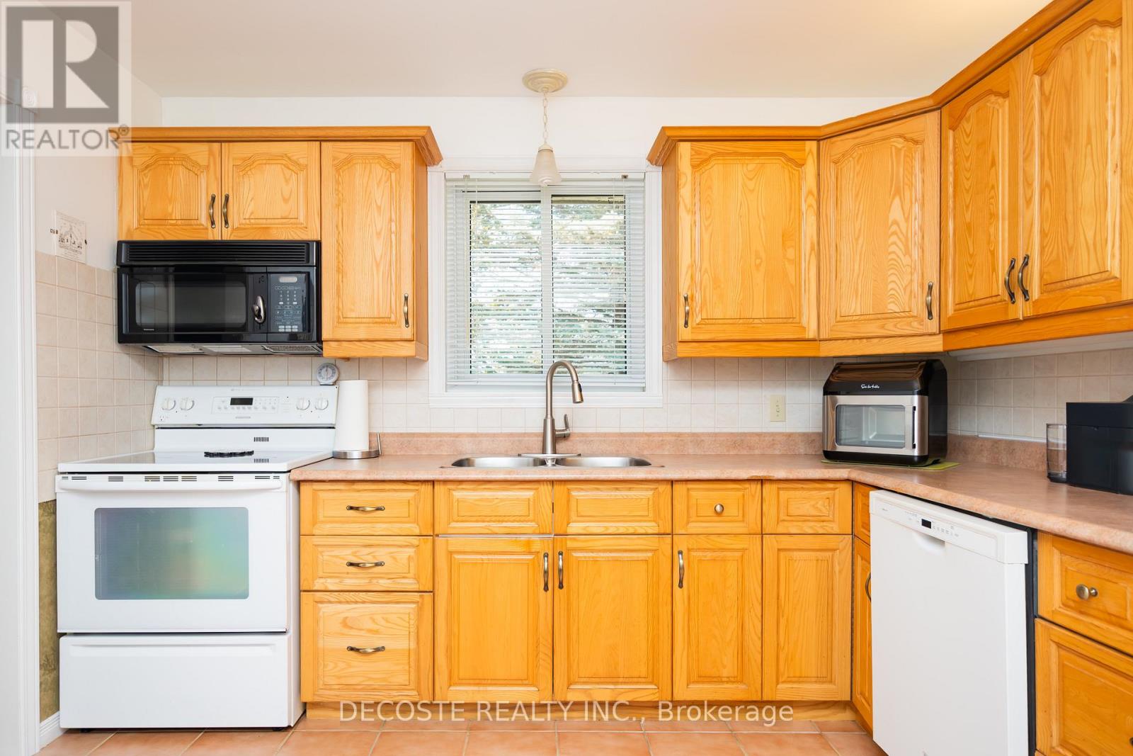 6281 Graham Court, South Glengarry, Ontario  K0C 1E0 - Photo 3 - X13509062