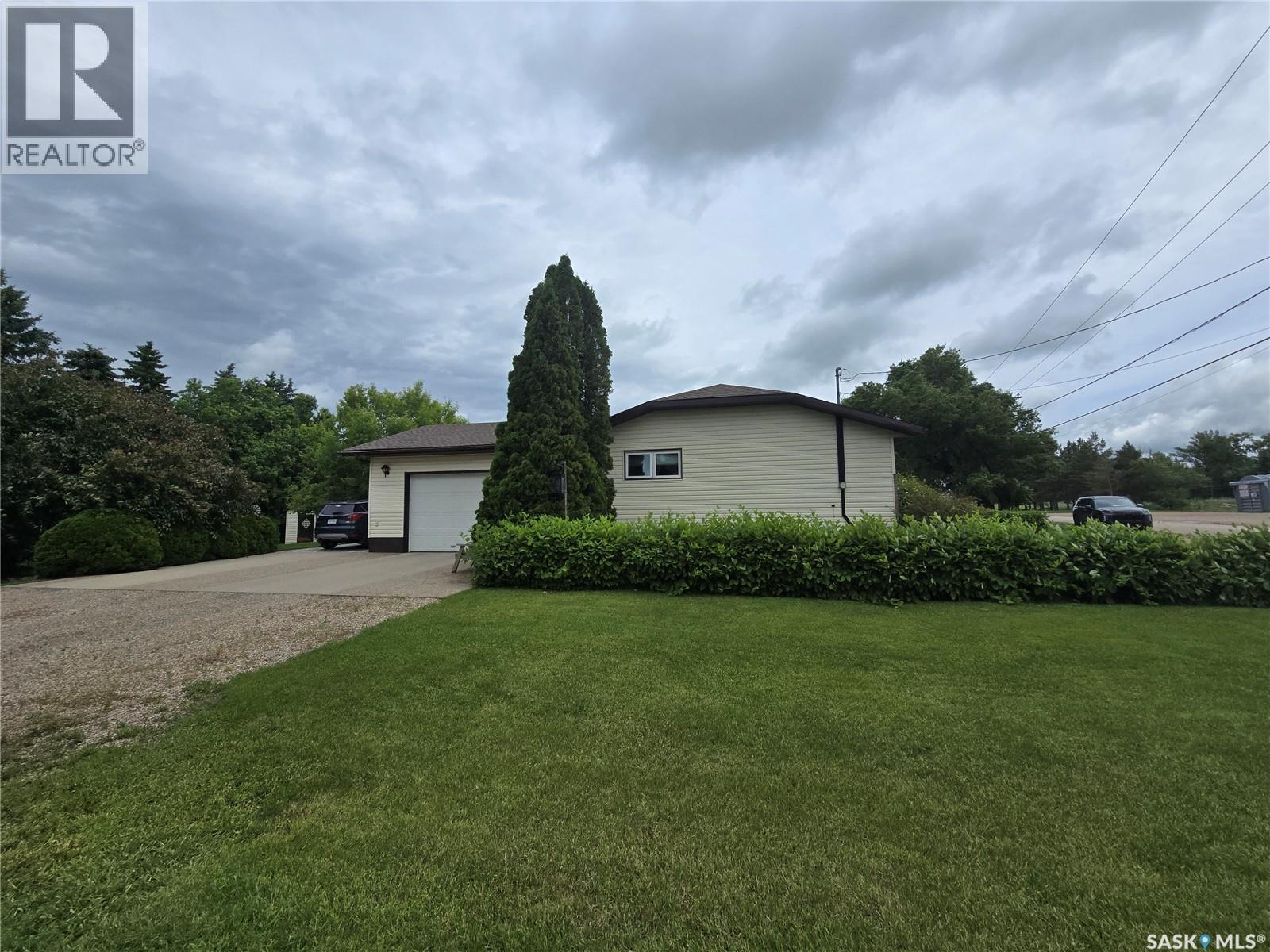 700 Saskatchewan Avenue, Grenfell, Saskatchewan  S0G 2B0 - Photo 3 - SK041182