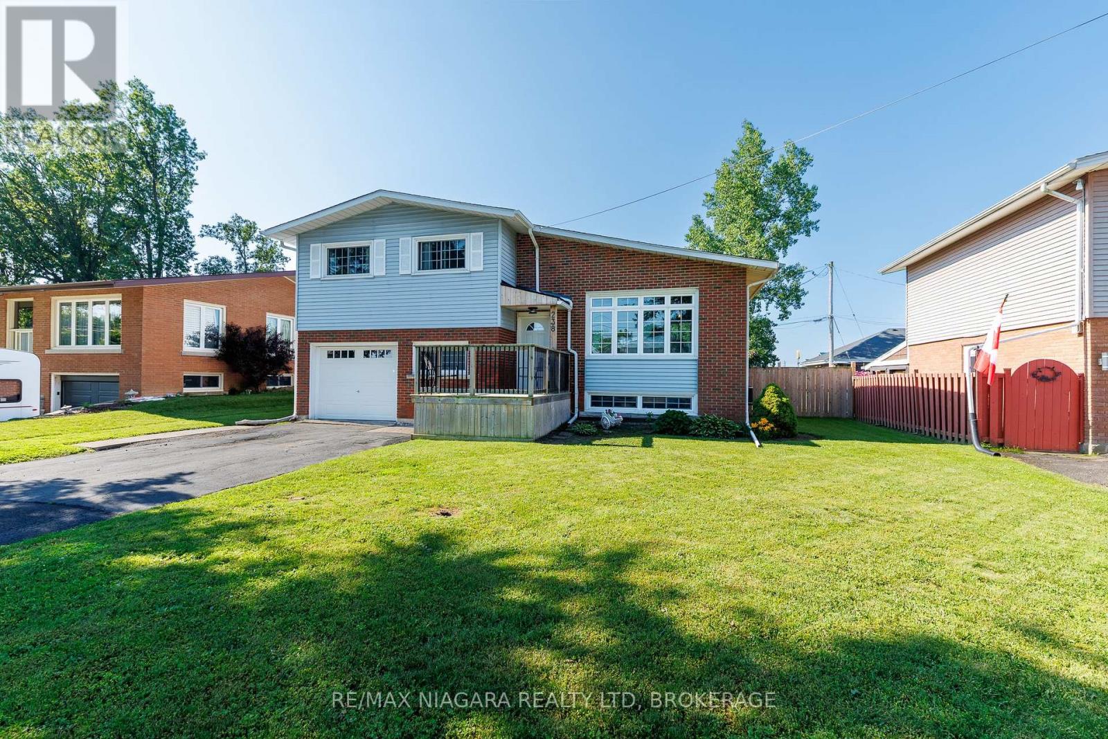238 Walden Boulevard, Fort Erie, Ontario  L2A 1R8 - Photo 2 - X13509128