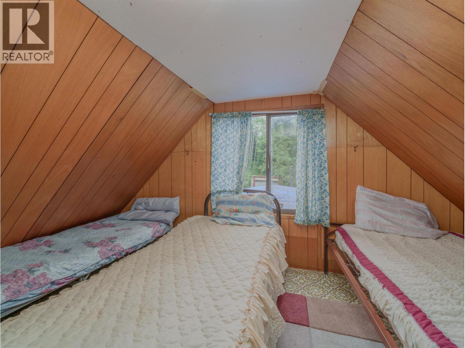 920 S Green Lake Road, 100 Mile House, British Columbia  V0K 2K2 - Photo 14 - R3141729