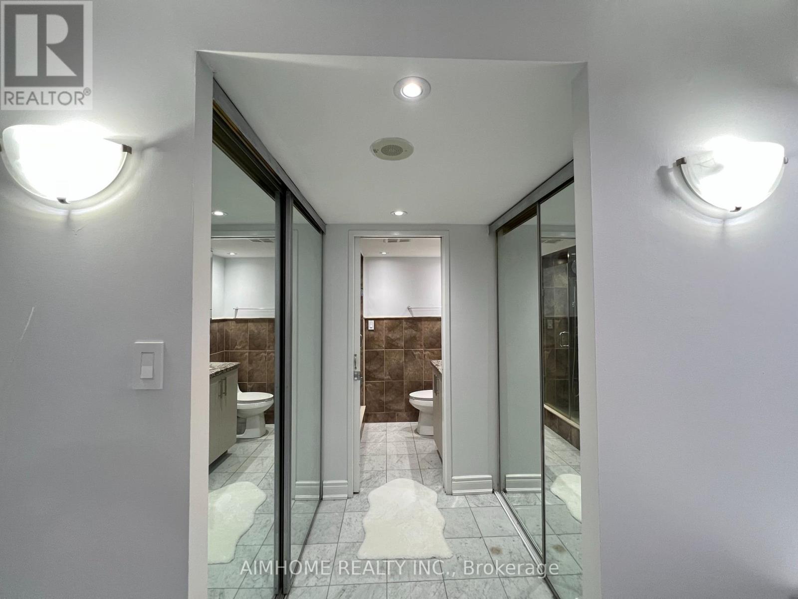 207 - 33 University Avenue, Toronto, Ontario  M5J 2S7 - Photo 12 - C13509070