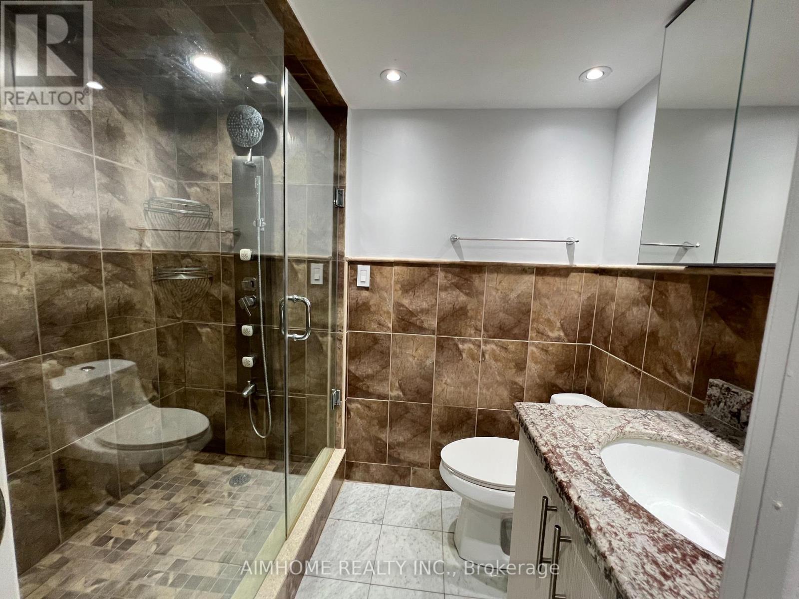 207 - 33 University Avenue, Toronto, Ontario  M5J 2S7 - Photo 13 - C13509070