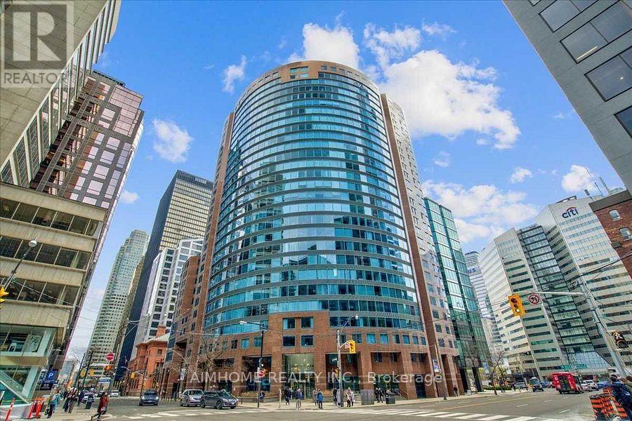207 - 33 University Avenue, Toronto, Ontario  M5J 2S7 - Photo 2 - C13509070