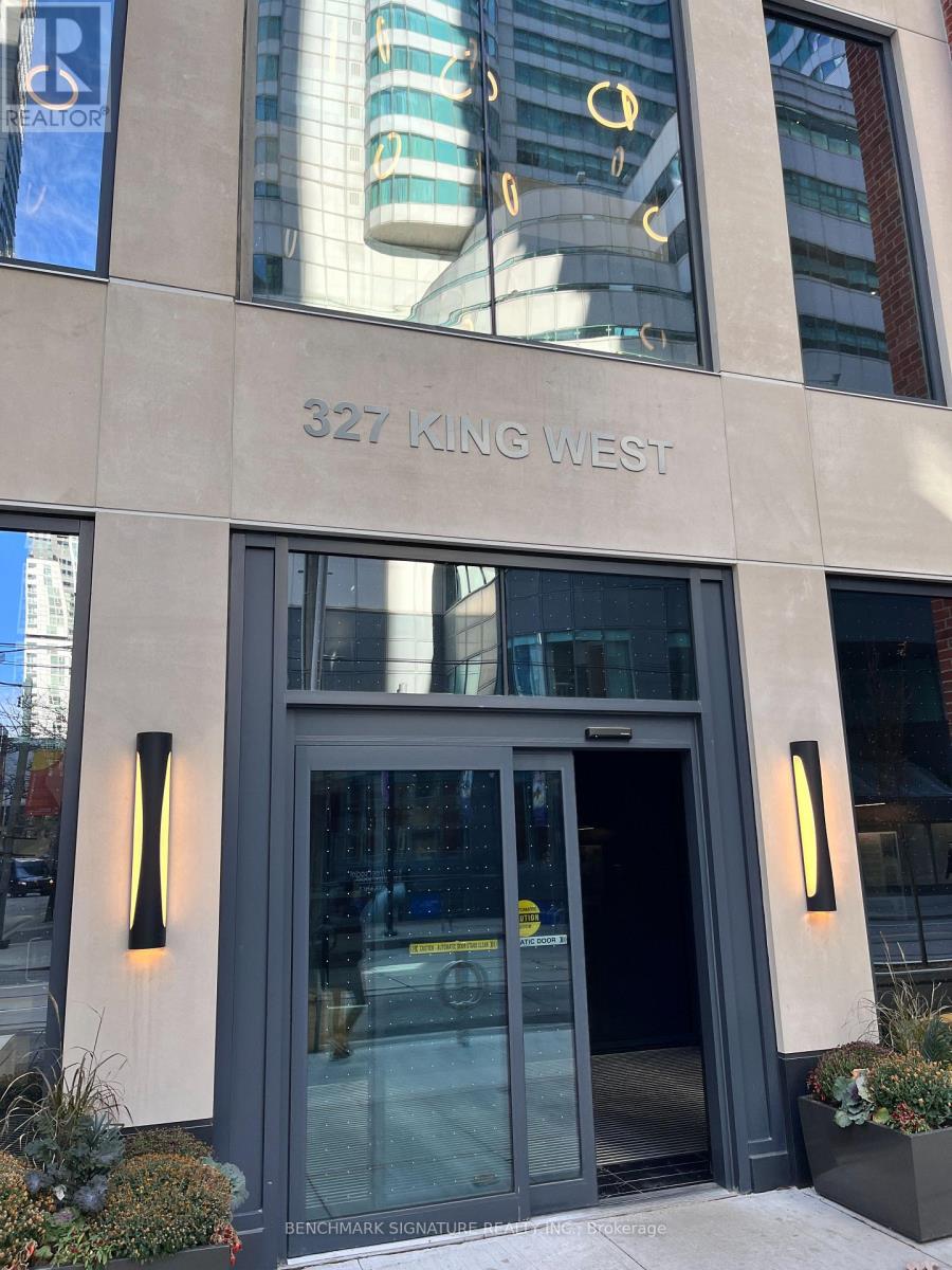 3504 - 327 King Street W, Toronto, Ontario  M5V 0W7 - Photo 2 - C13509132
