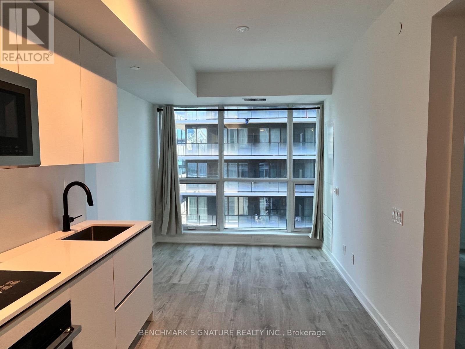 3504 - 327 King Street W, Toronto, Ontario  M5V 0W7 - Photo 3 - C13509132