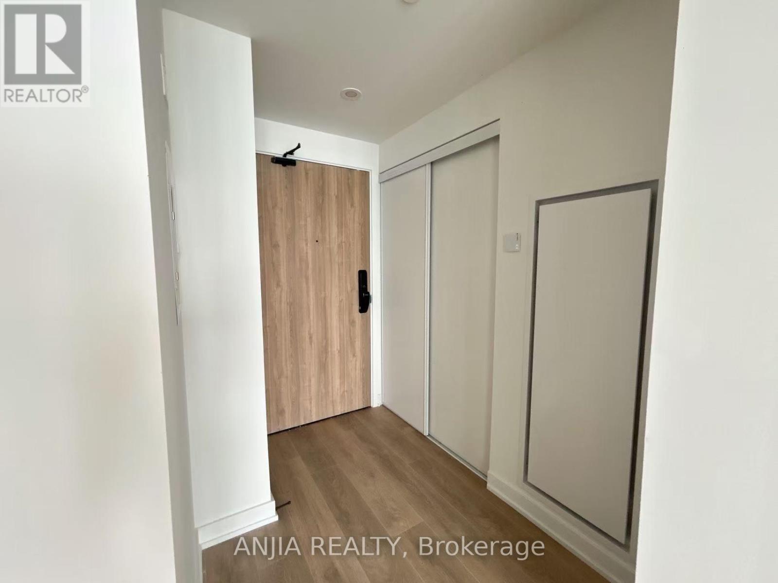 2906 - 1 Fairview Road E, Mississauga, Ontario  L5A 0B4 - Photo 4 - W13509104