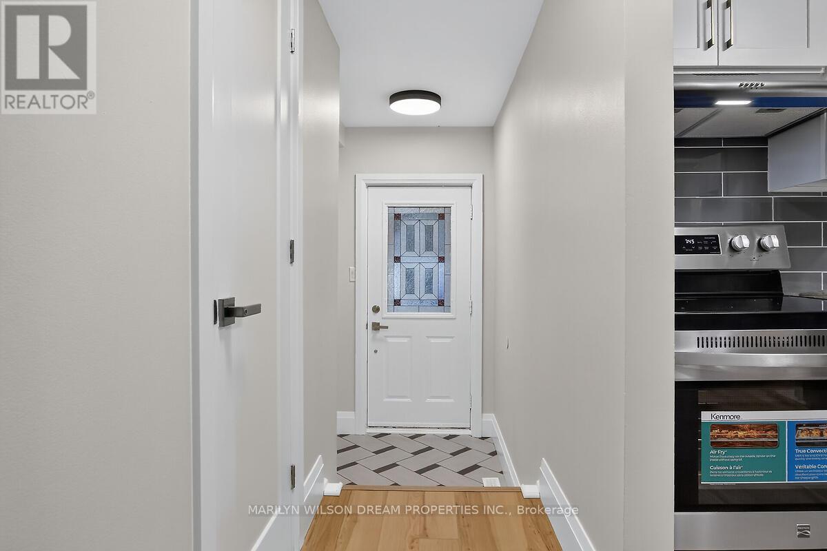 136 Bentbrook Crescent, Ottawa, Ontario K2J 3Y3 - Photo 3 - X13509166