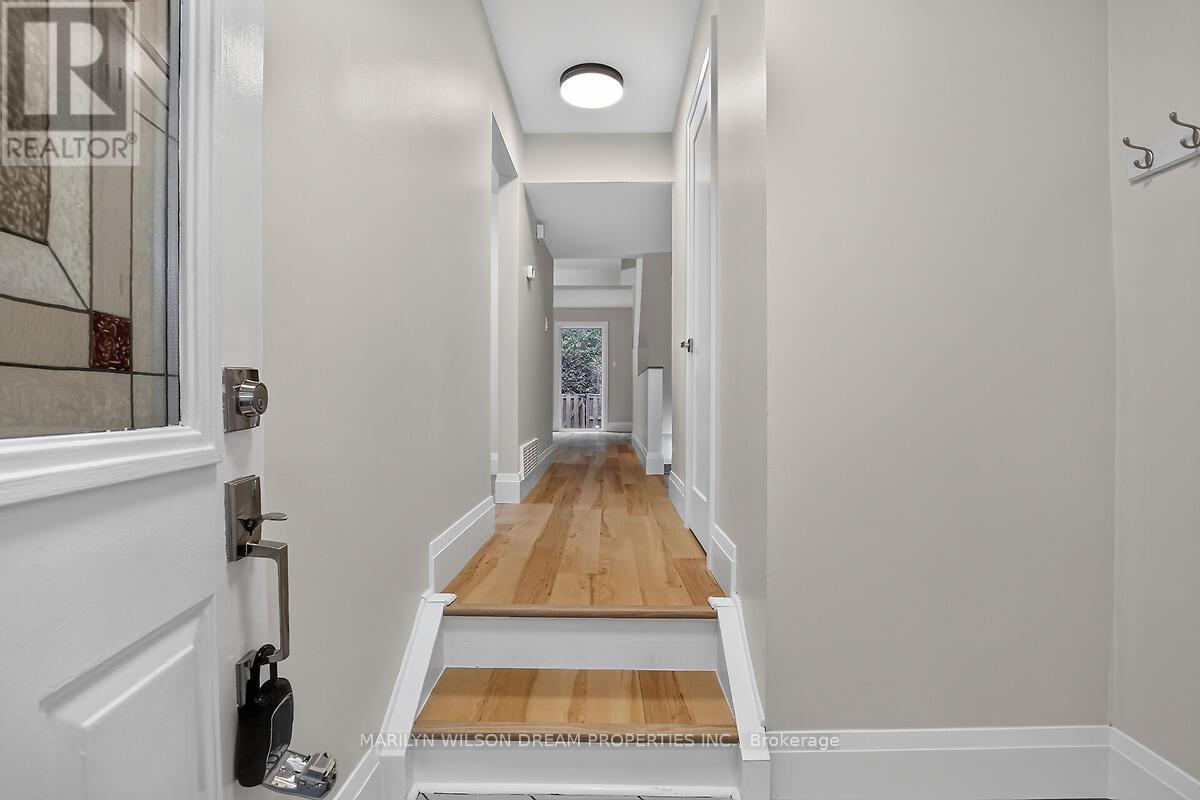 136 Bentbrook Crescent, Ottawa, Ontario K2J 3Y3 - Photo 4 - X13509166