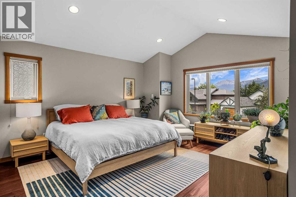 408 Canyon Close, Canmore, Alberta  T1W 1H4 - Photo 5 - A2325688