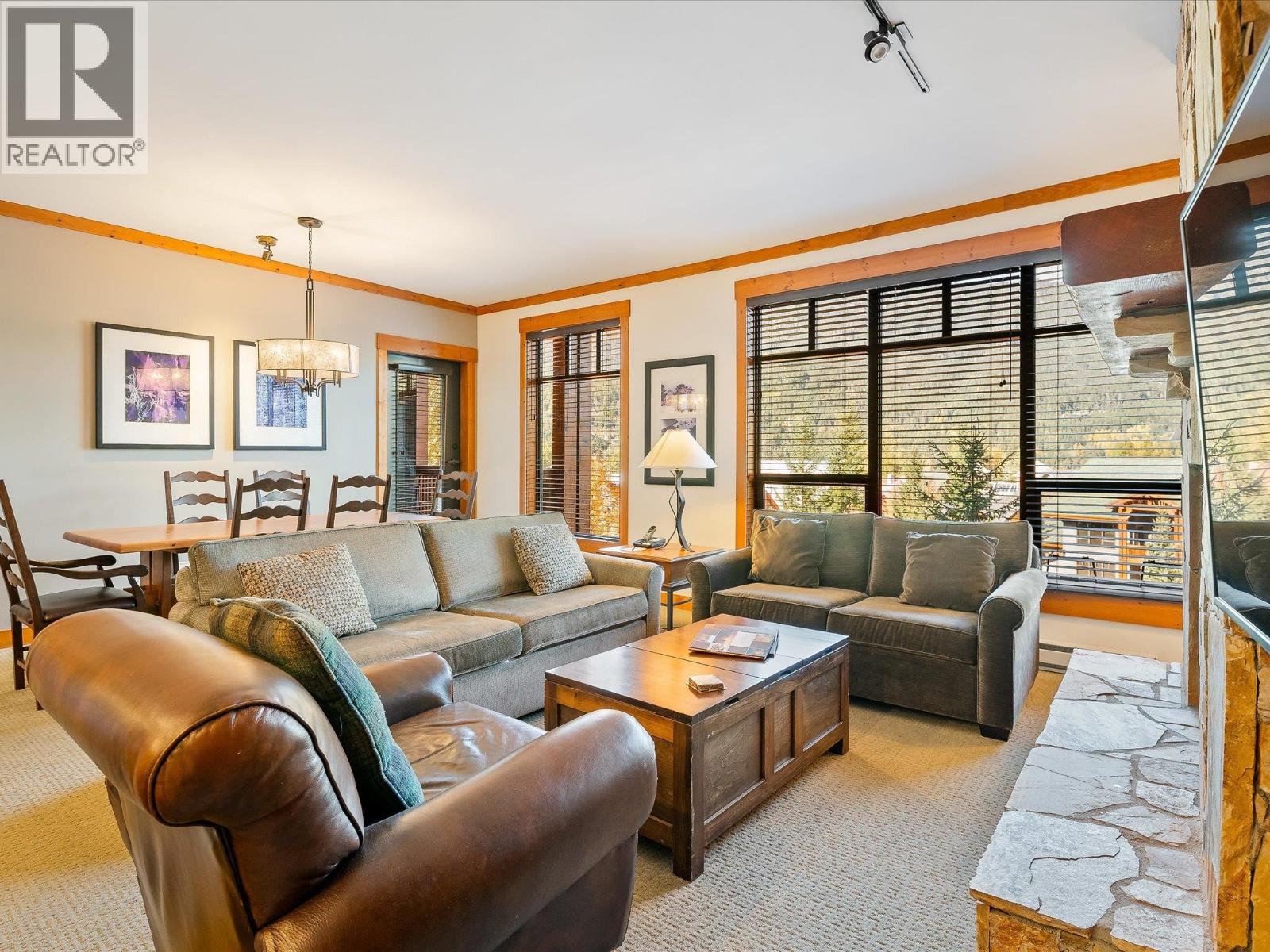 524 2202 Gondola Way, Whistler, British Columbia V8E 0M7 - Photo 2 - R3141727