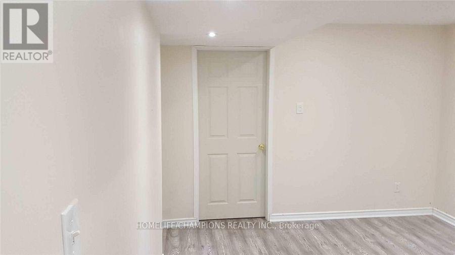 14 Benmore Crescent, Brampton, Ontario  L6P 2S8 - Photo 19 - W13509136