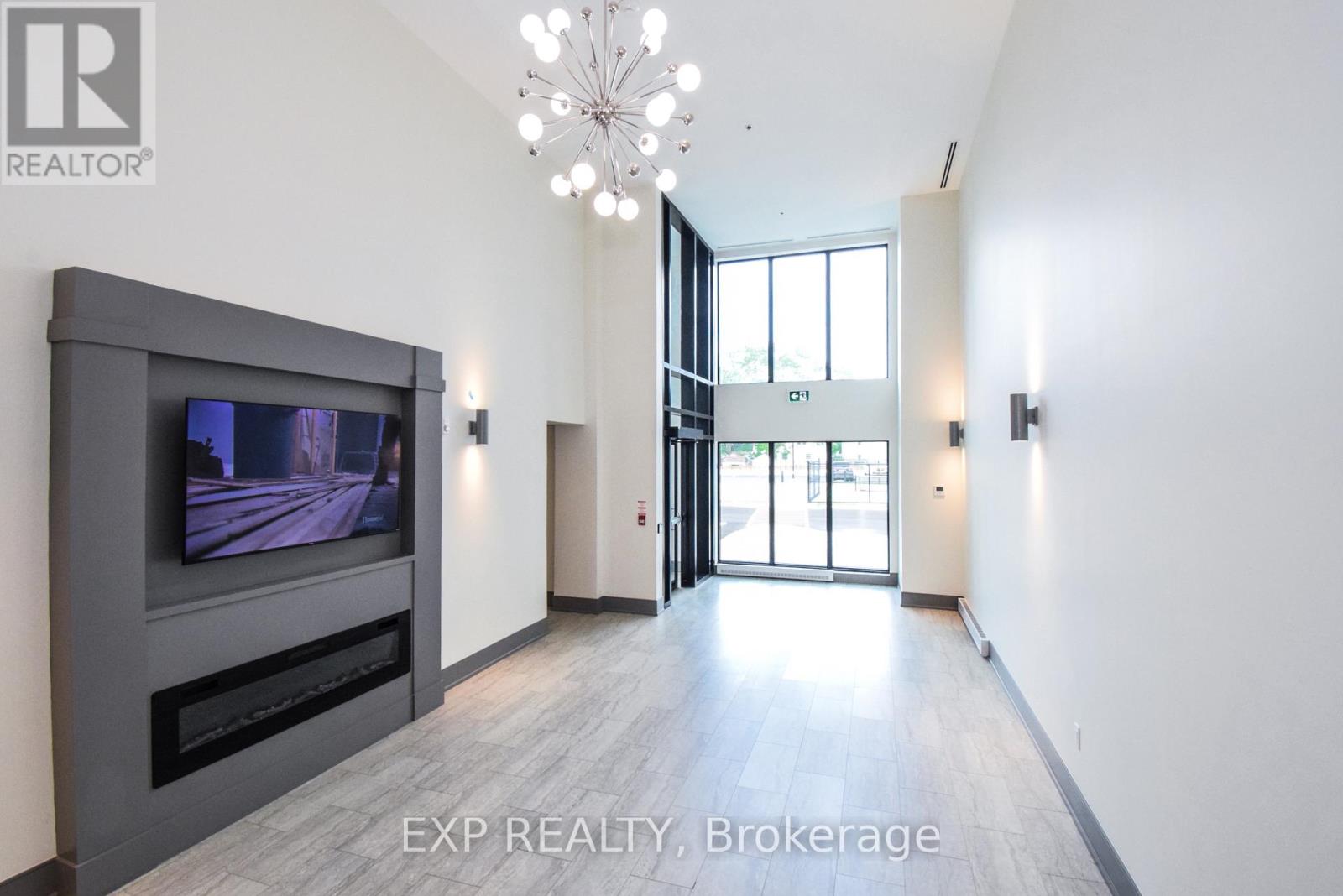228 - 50 Herrick Avenue, St. Catharines, Ontario  L2P 0B8 - Photo 3 - X13509172