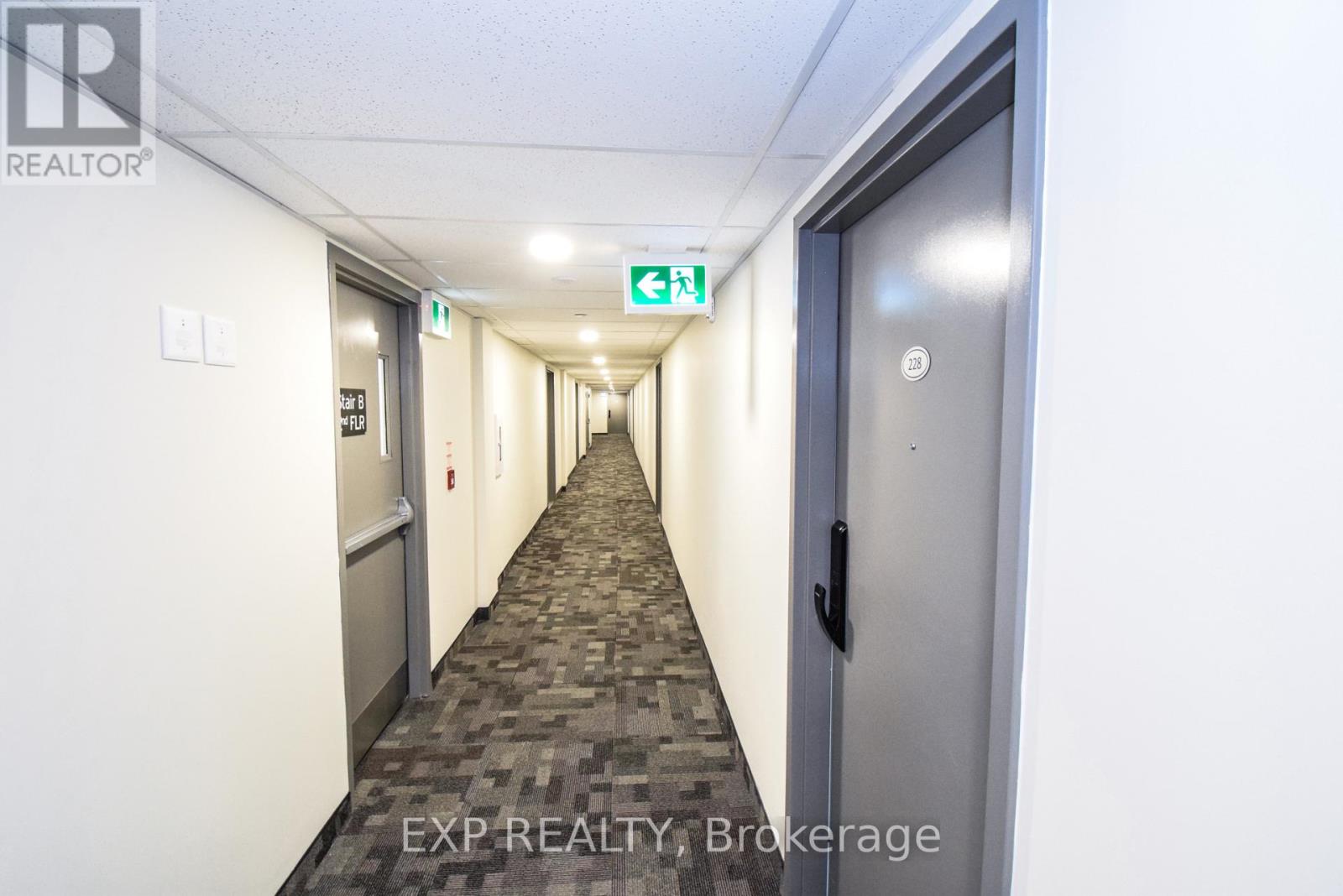 228 - 50 Herrick Avenue, St. Catharines, Ontario  L2P 0B8 - Photo 4 - X13509172