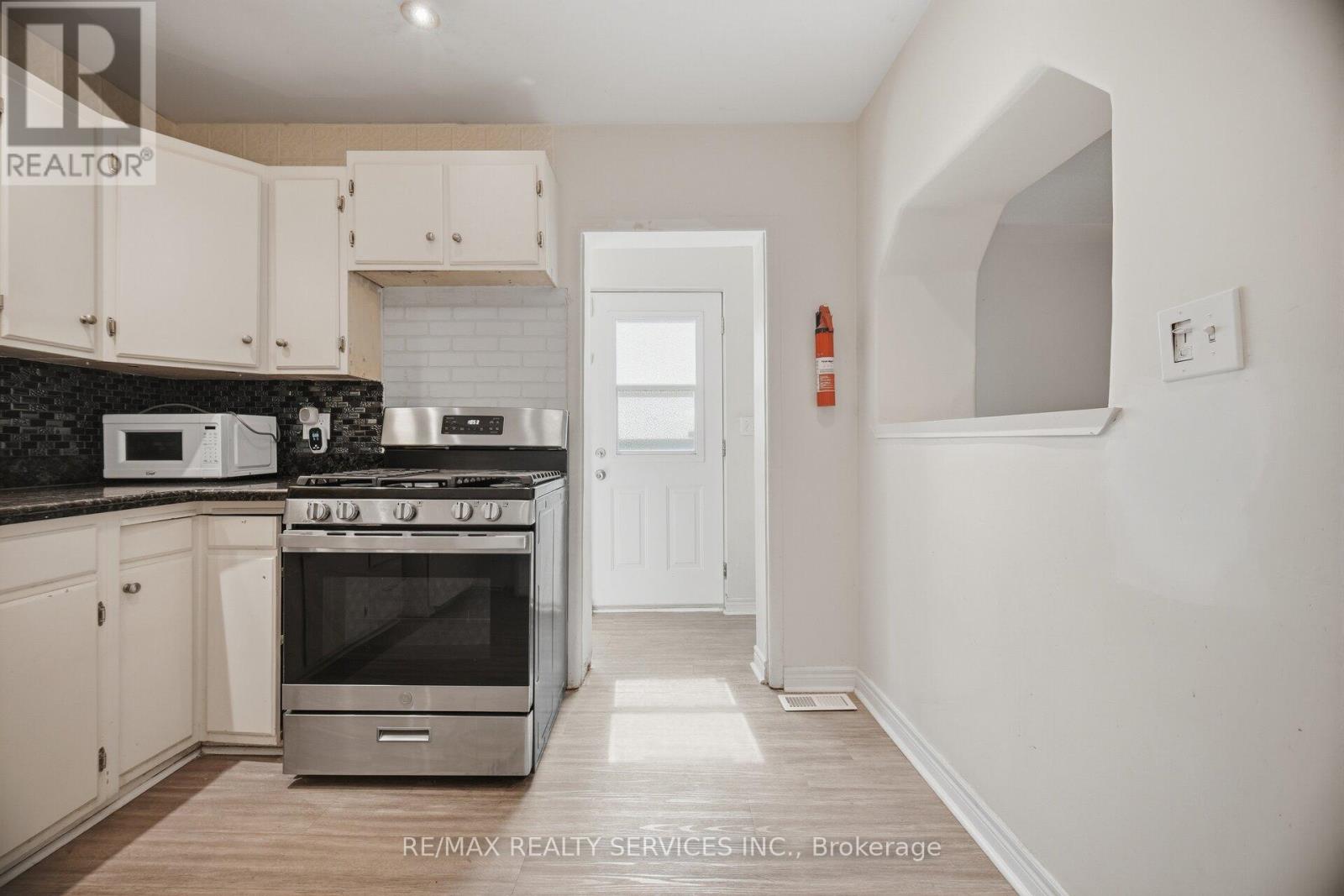 25 Hope Avenue, Hamilton, Ontario  L8H 2E1 - Photo 11 - X13509174