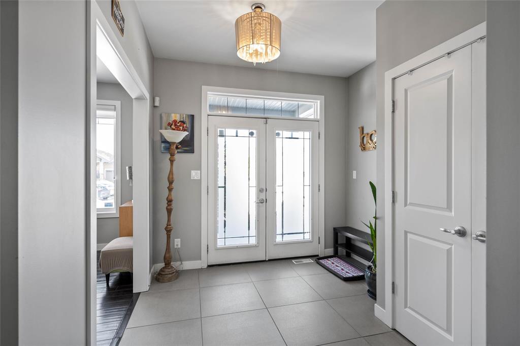 52 Aspen Forest Point, Winnipeg, Manitoba R3Y 0B7 - Photo 4 - 202615152