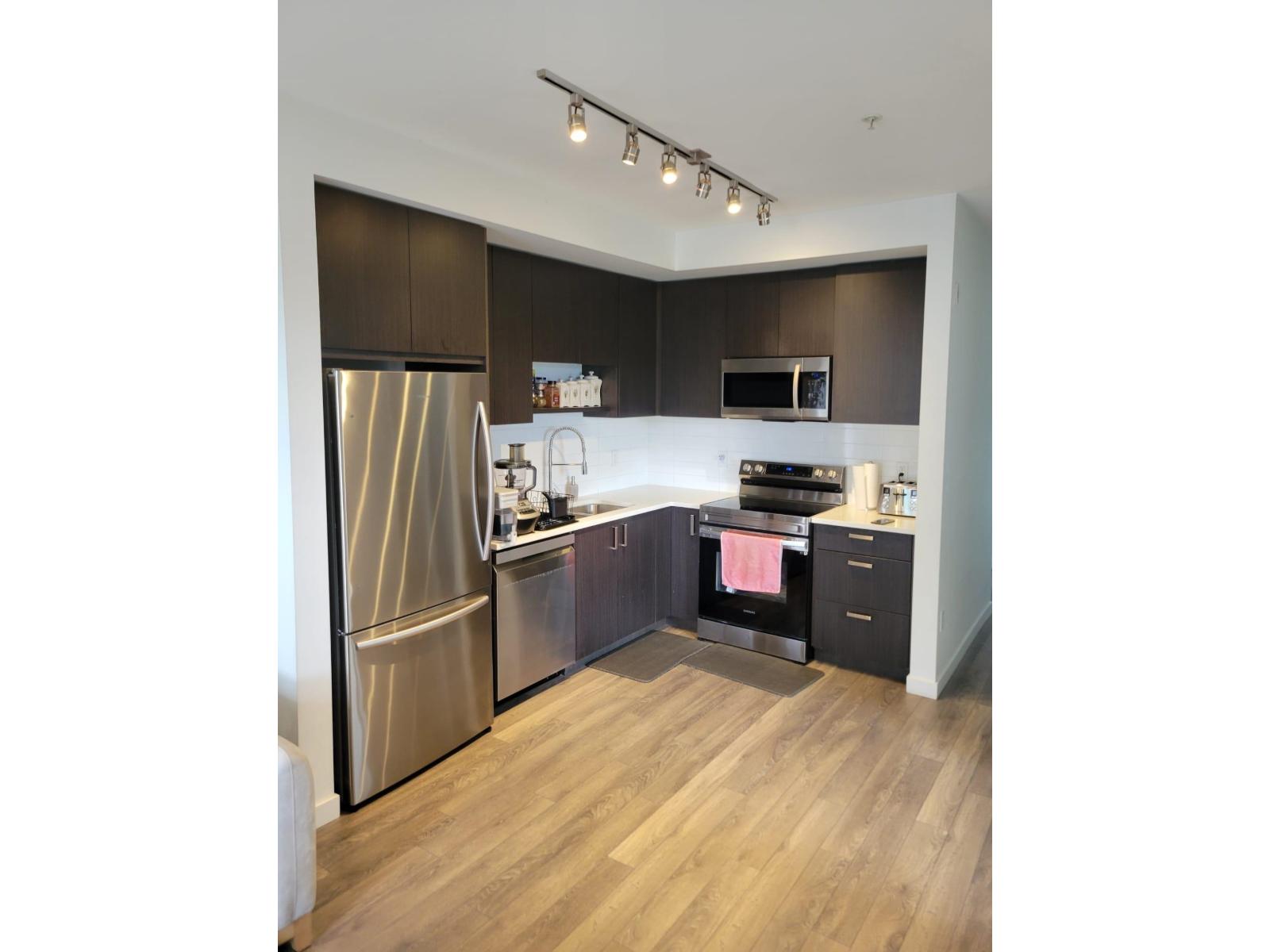 319 13623 81a Avenue, Surrey, British Columbia  V3W 3N7 - Photo 2 - R3140652