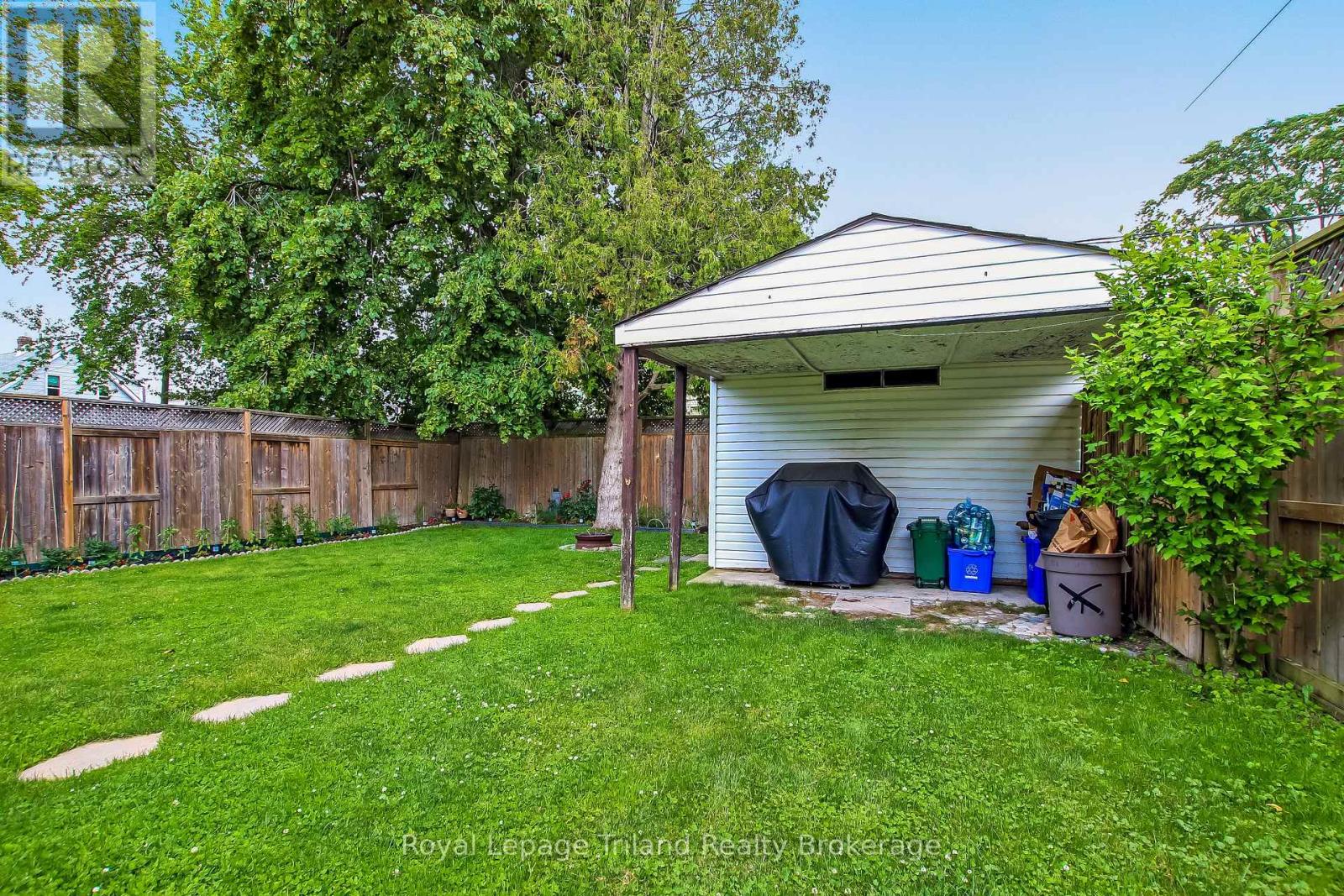 224 Harkness Street, Sarnia, Ontario N7T 3H4 - Photo 7 - X13503402