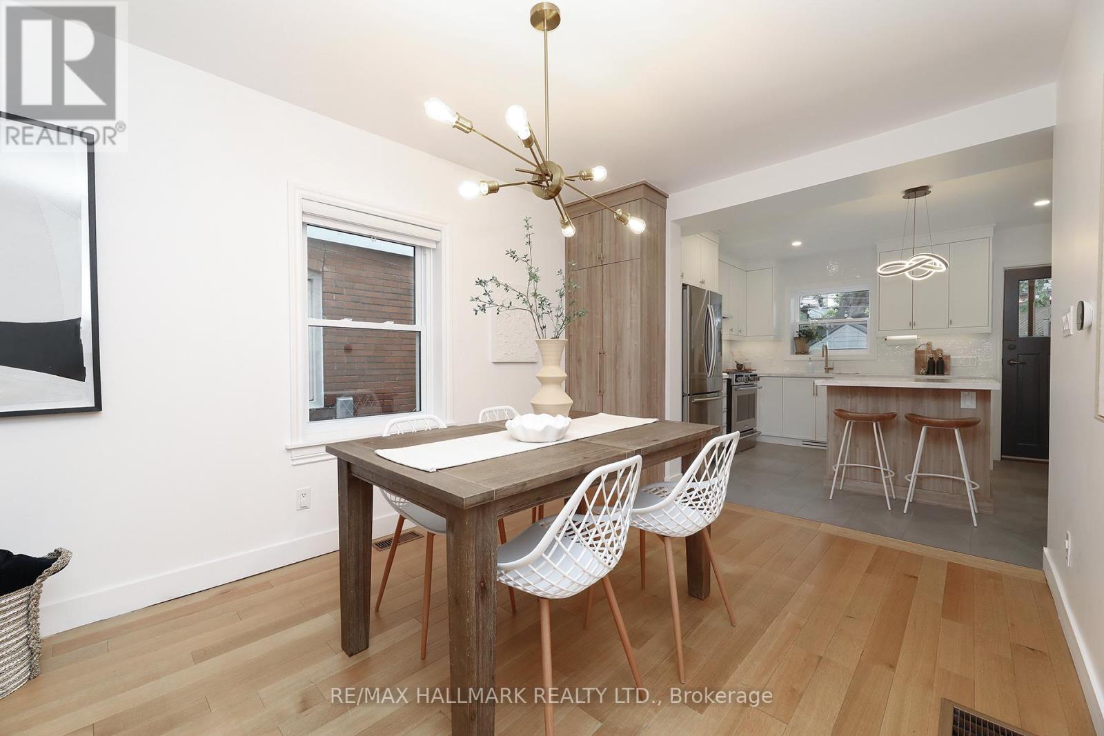 339 Scarborough Road, Toronto, Ontario  M4E 3M9 - Photo 12 - E13509246
