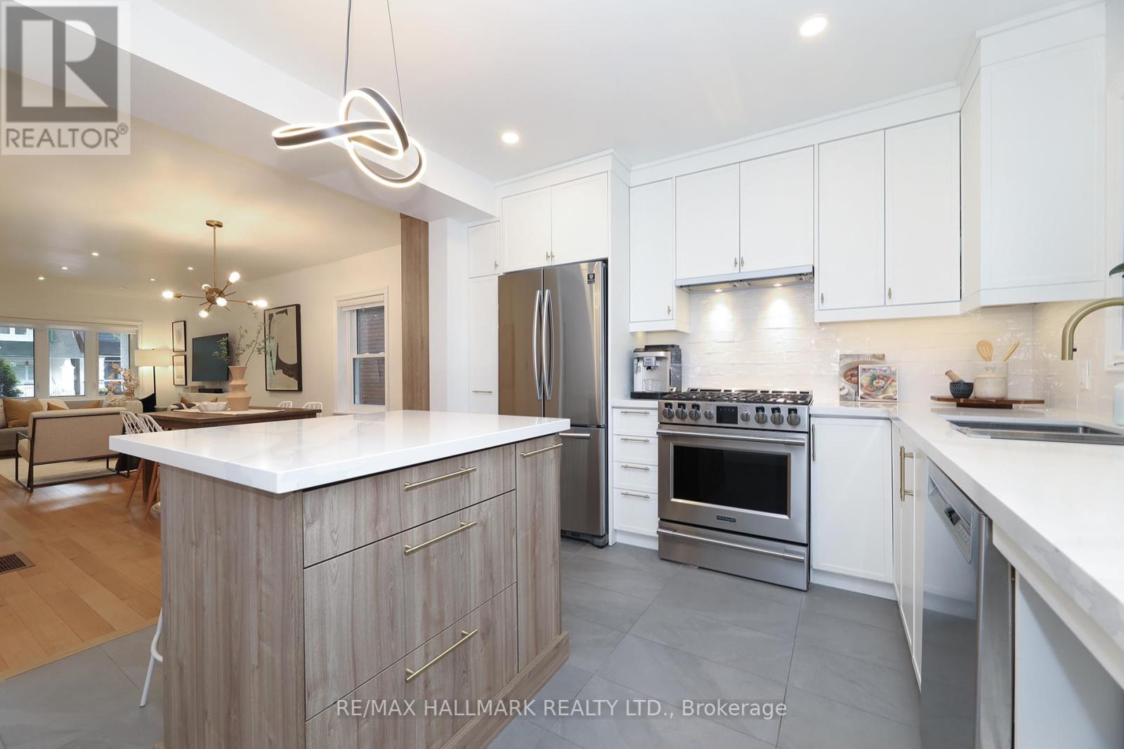 339 Scarborough Road, Toronto, Ontario  M4E 3M9 - Photo 20 - E13509246