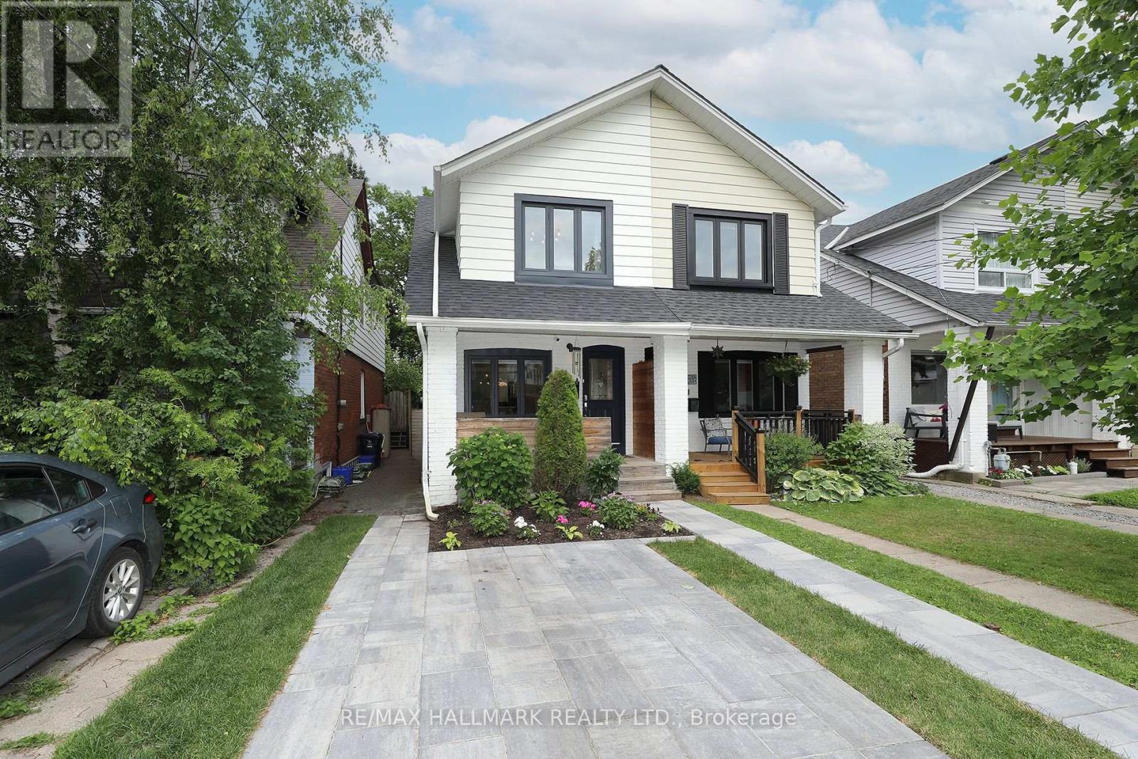339 Scarborough Road, Toronto, Ontario  M4E 3M9 - Photo 3 - E13509246
