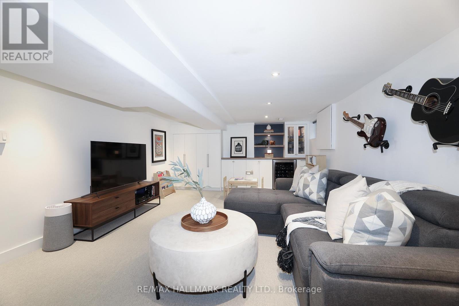 339 Scarborough Road, Toronto, Ontario  M4E 3M9 - Photo 39 - E13509246