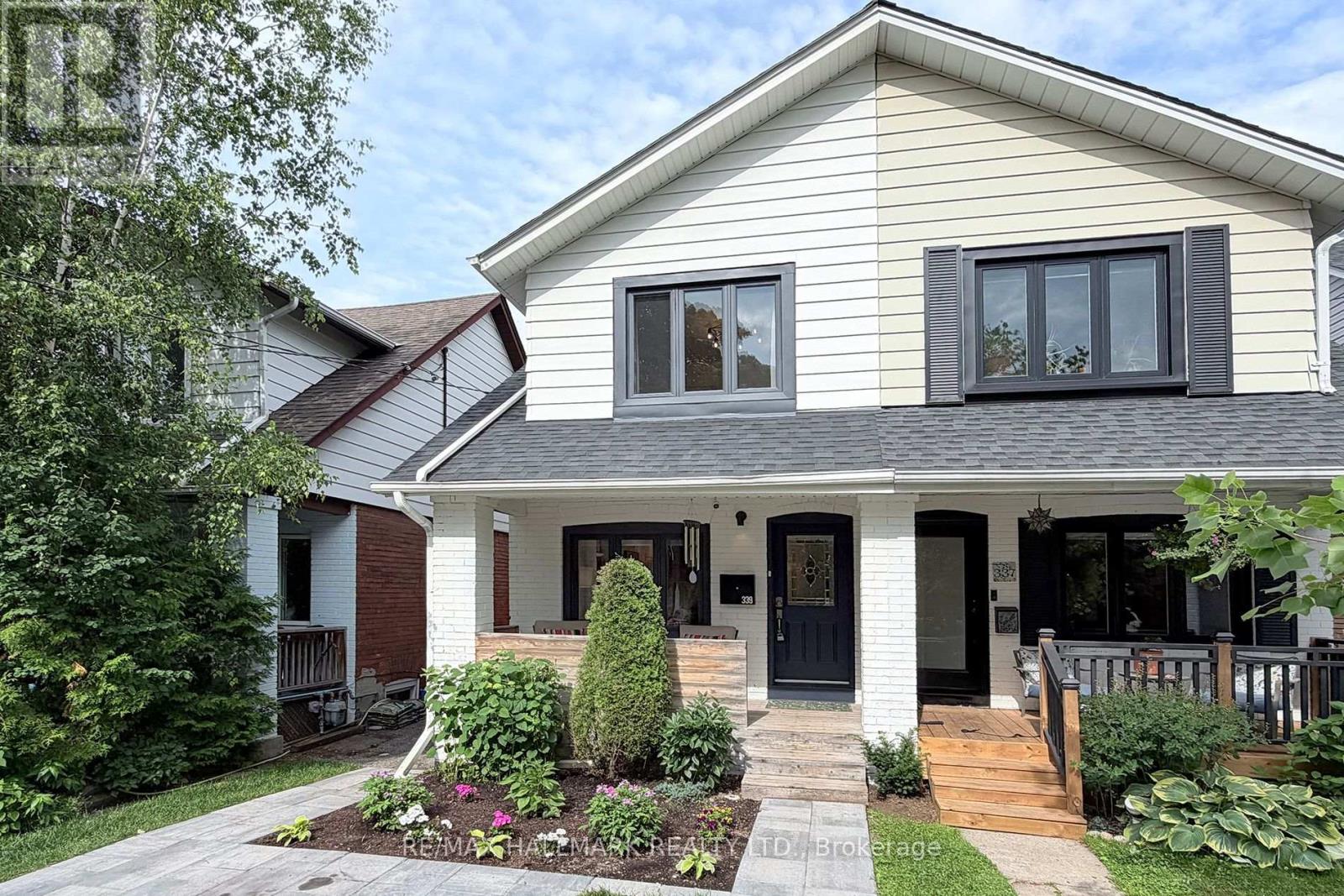 339 Scarborough Road, Toronto, Ontario  M4E 3M9 - Photo 4 - E13509246