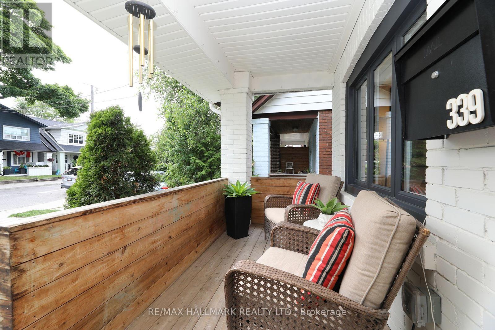 339 Scarborough Road, Toronto, Ontario  M4E 3M9 - Photo 6 - E13509246