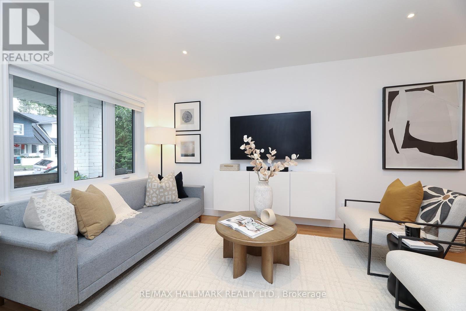 339 Scarborough Road, Toronto, Ontario  M4E 3M9 - Photo 9 - E13509246