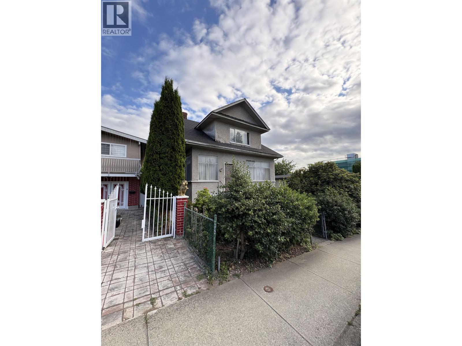 676 E King Edward Avenue, Vancouver, British Columbia  V5V 2C9 - Photo 4 - R3141599