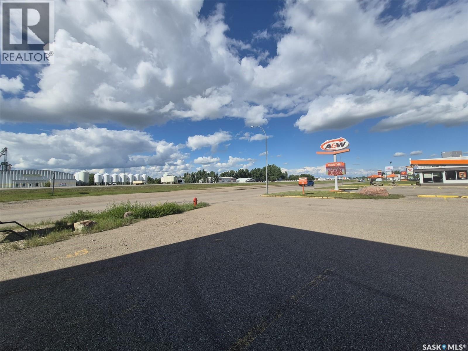 210 Service Road, Melville, Saskatchewan S0A 0G5 - Photo 7 - SK038036