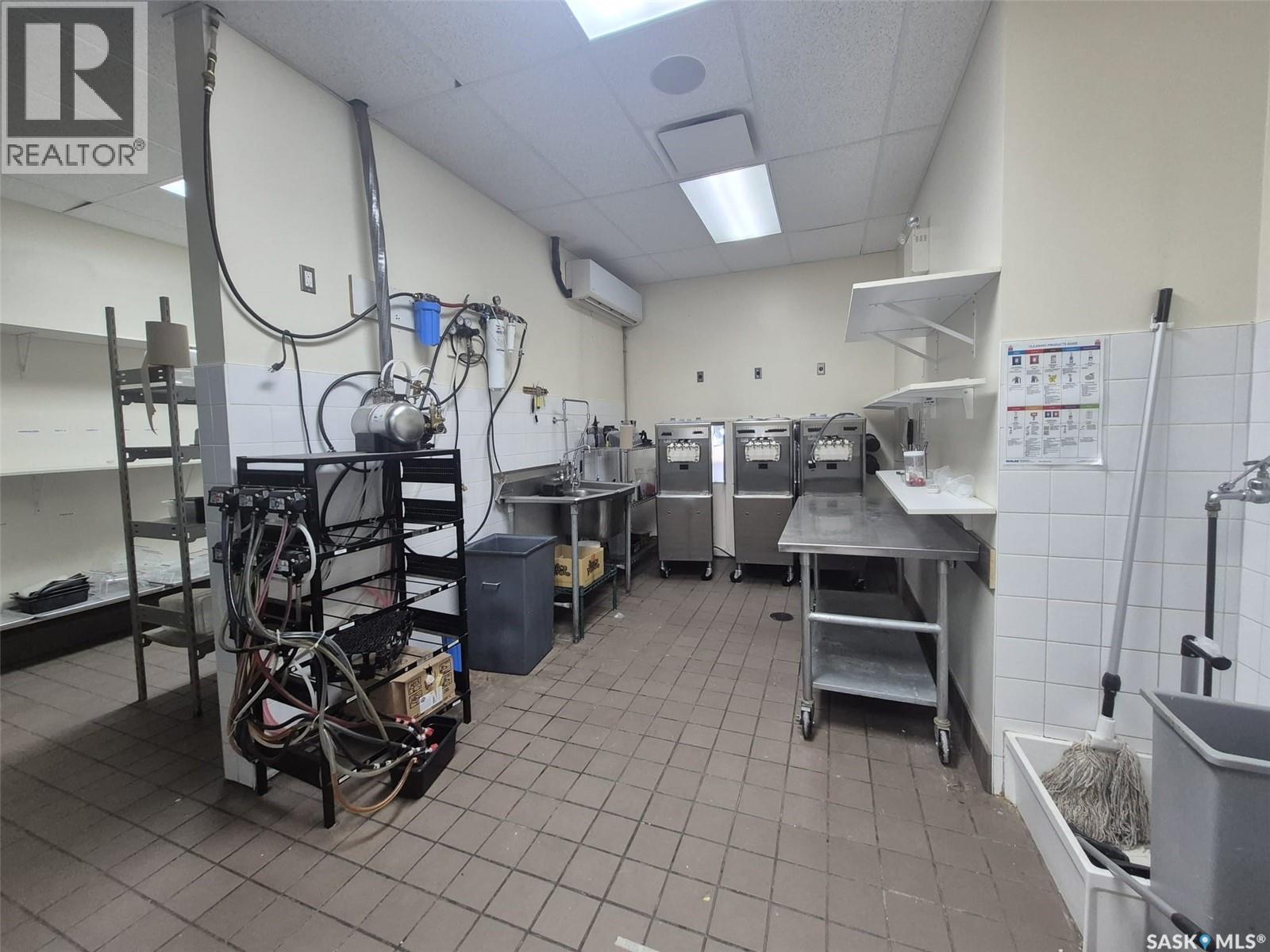 210 Service Road, Melville, Saskatchewan S0A 0G5 - Photo 16 - SK038036