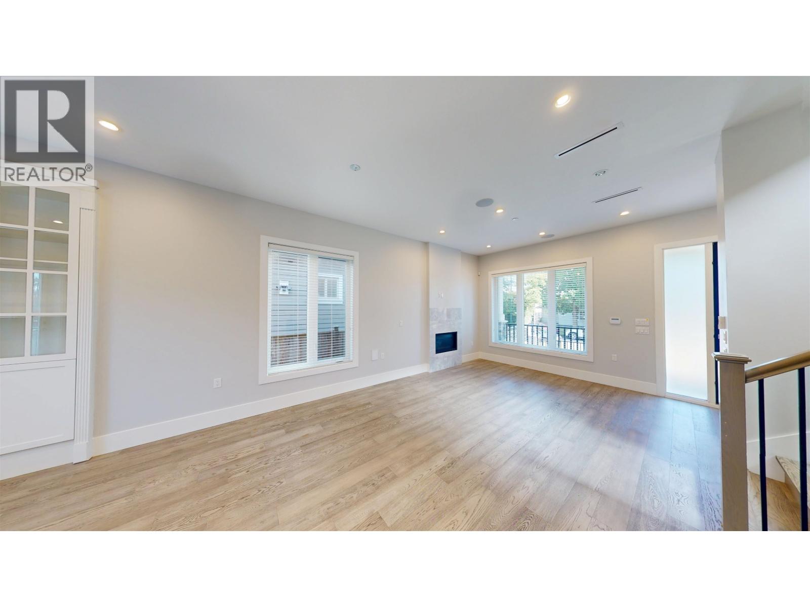 3345 Parker Street, Vancouver, British Columbia V5K 2W1 - Photo 4 - R3141736