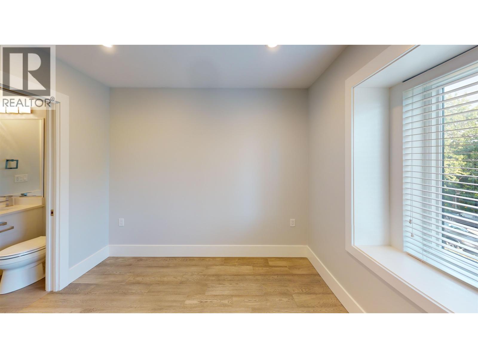 3345 Parker Street, Vancouver, British Columbia V5K 2W1 - Photo 13 - R3141736