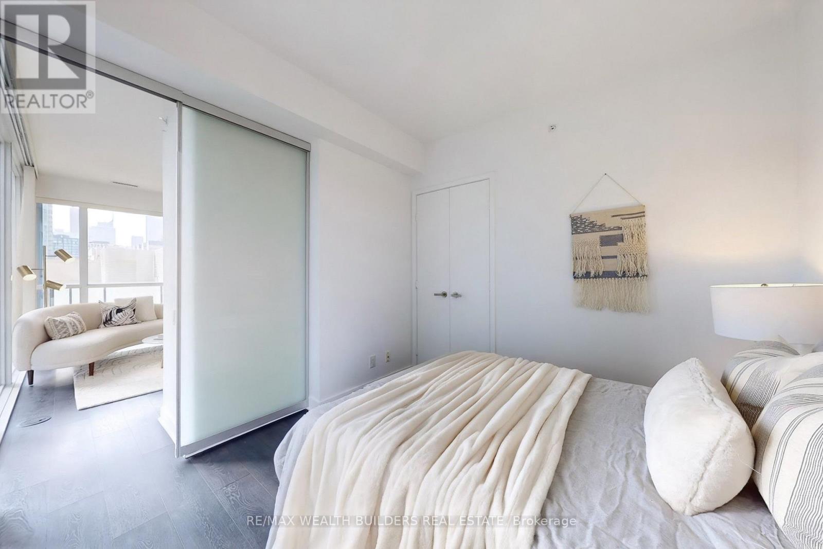 1410 - 15 Grenville Street, Toronto, Ontario  M4Y 1A1 - Photo 15 - C13509342