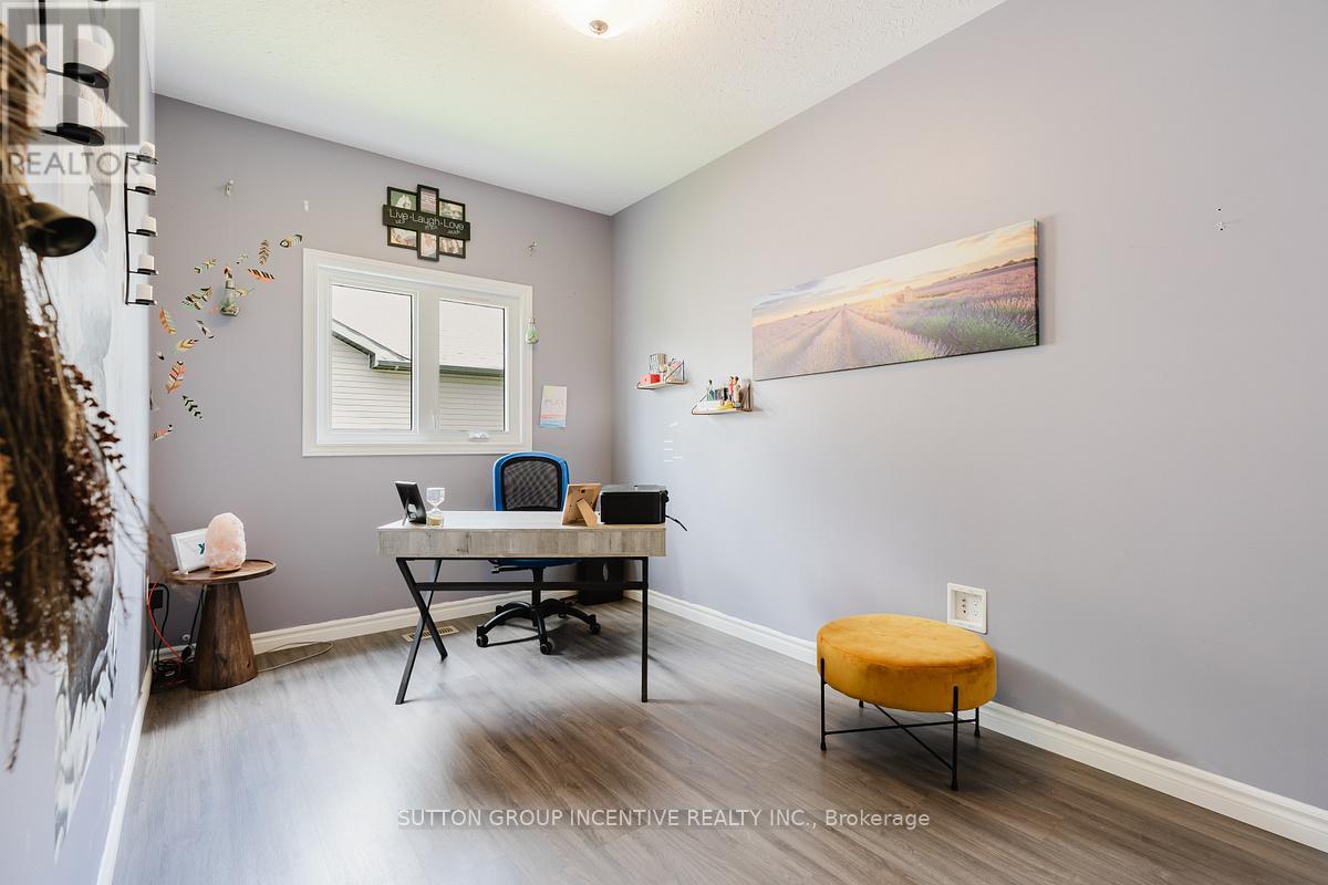 154 Switzer Street, Clearview, Ontario L0M 1N0 - Photo 23 - S13509002