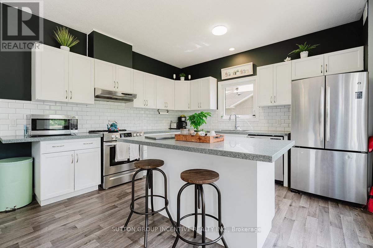 154 Switzer Street, Clearview, Ontario L0M 1N0 - Photo 8 - S13509002