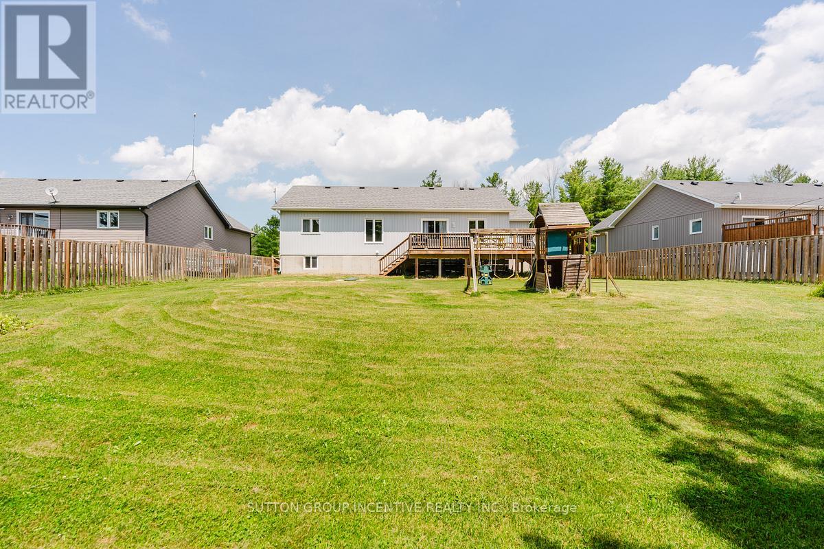 154 Switzer Street, Clearview, Ontario L0M 1N0 - Photo 38 - S13509002