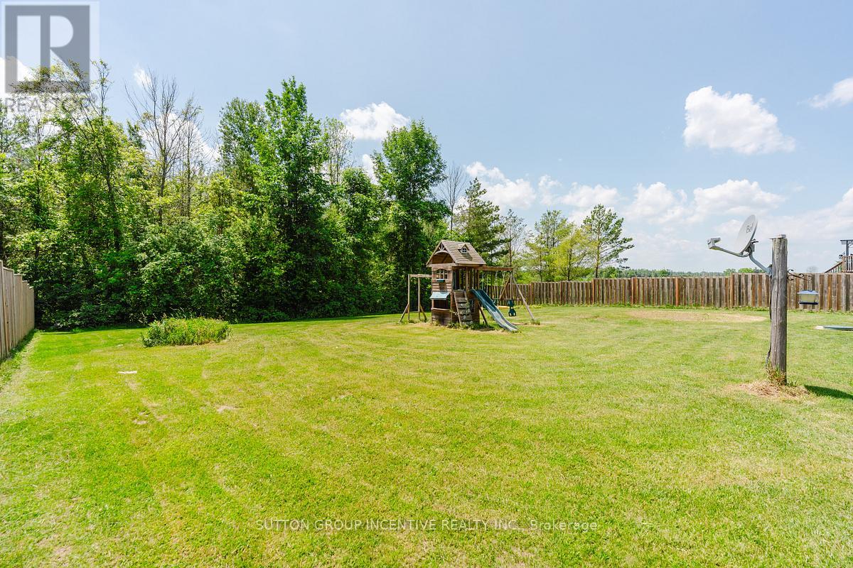 154 Switzer Street, Clearview, Ontario L0M 1N0 - Photo 40 - S13509002