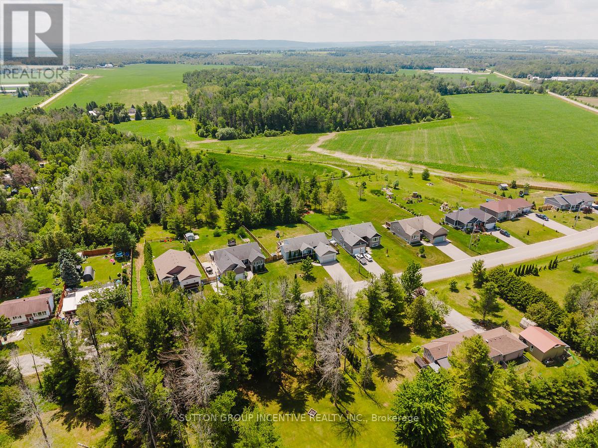 154 Switzer Street, Clearview, Ontario L0M 1N0 - Photo 42 - S13509002