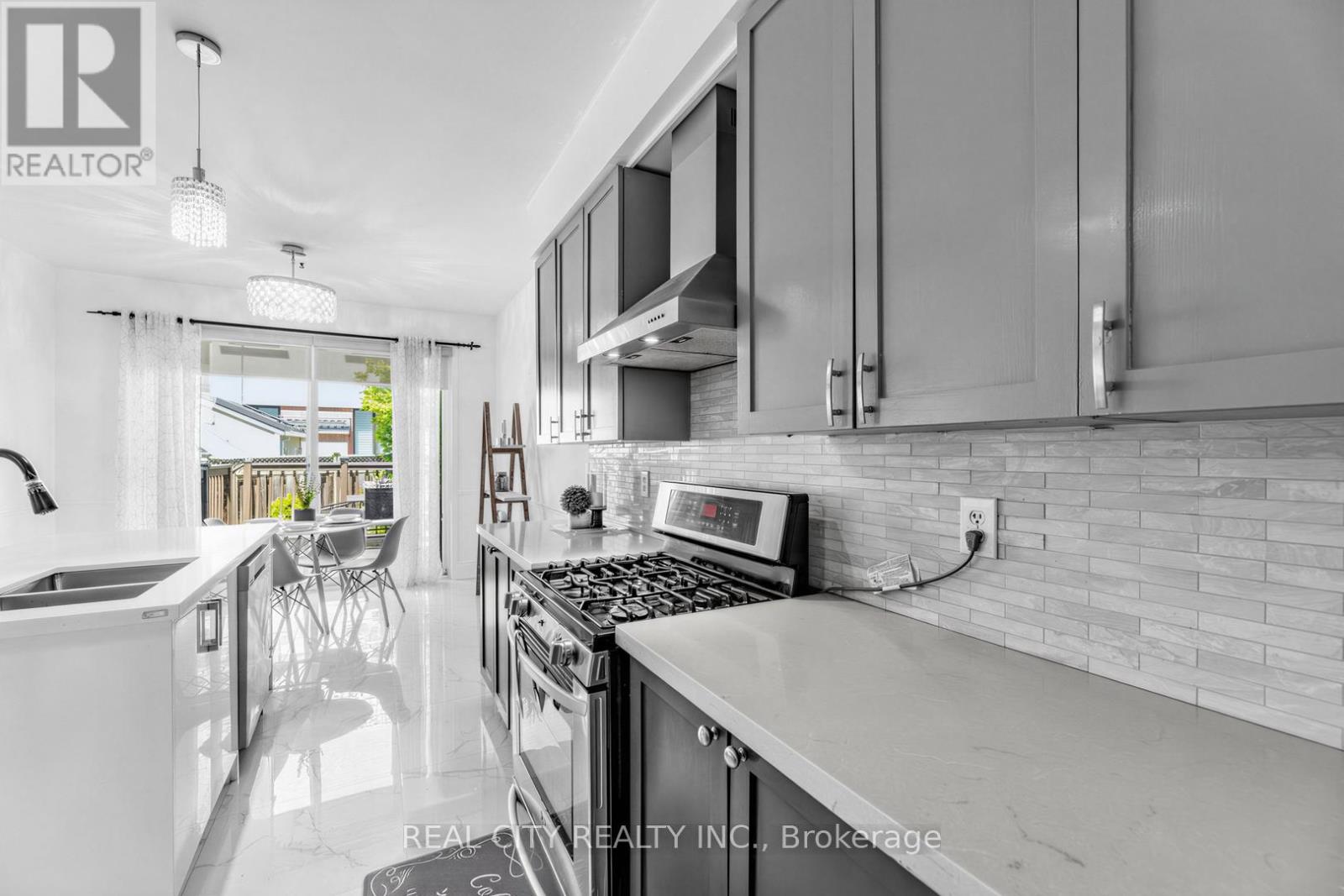 1580 Earl Crescent, Milton, Ontario  L9T 5Z2 - Photo 6 - W13497652