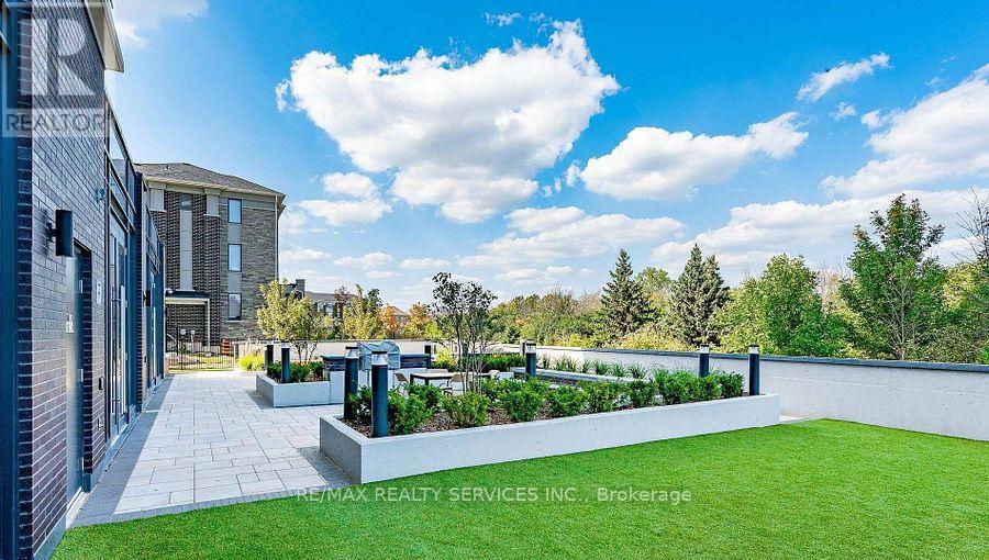 313 - 225 Veterans Drive, Brampton, Ontario  L7A 0B6 - Photo 3 - W13509308