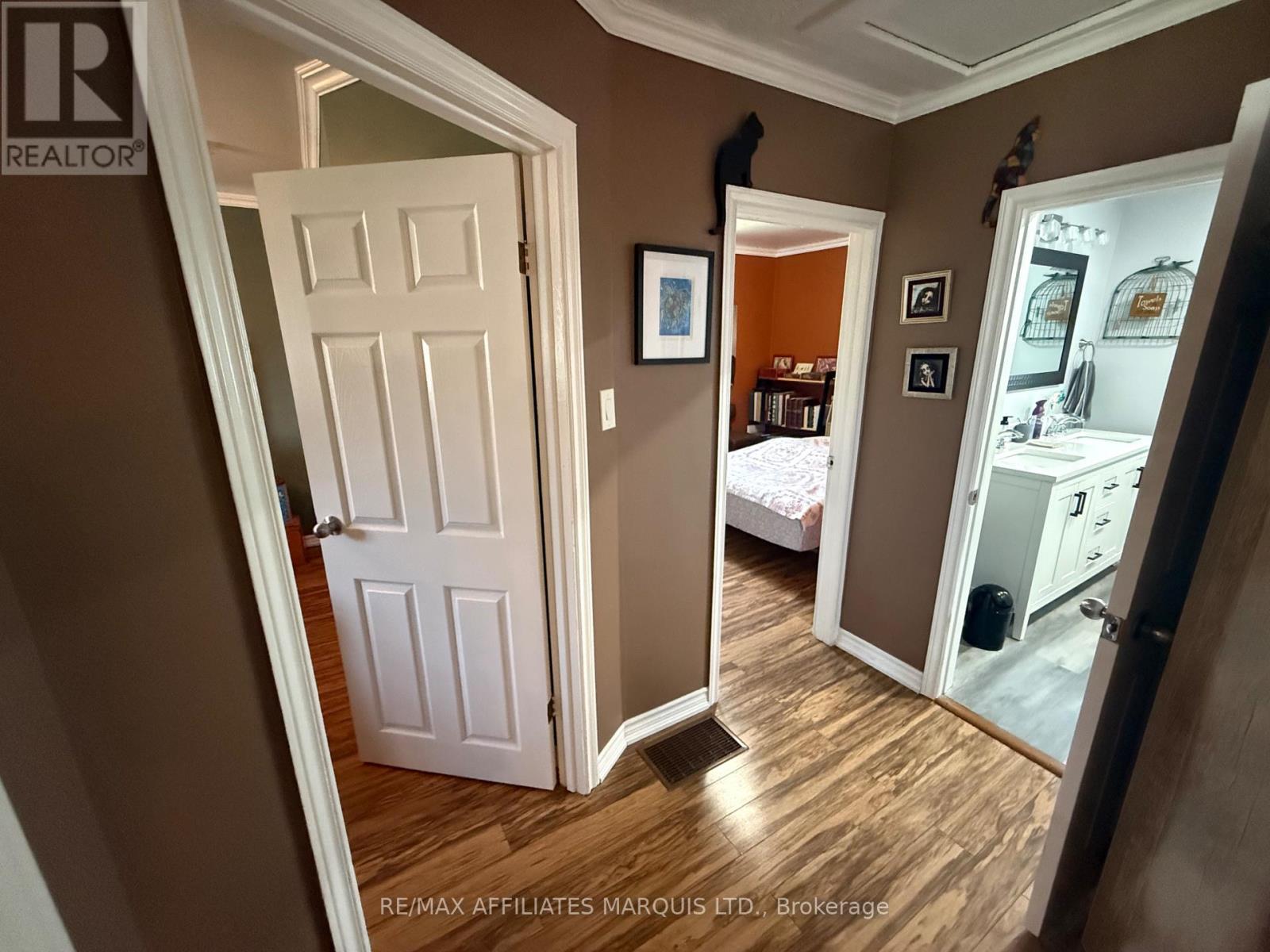6679 Lawrence Street, South Glengarry, Ontario  K6H 5R5 - Photo 10 - X13509386