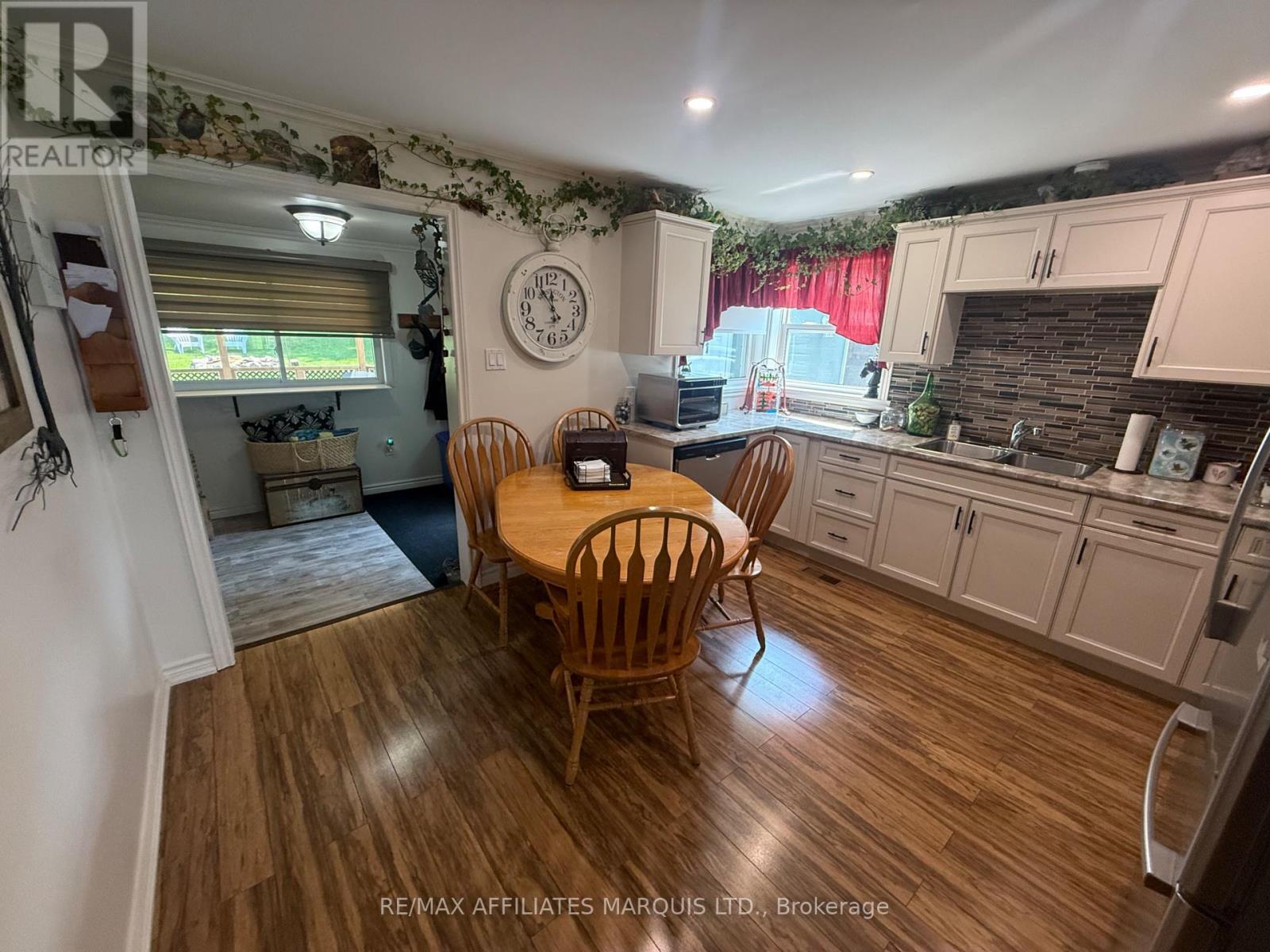 6679 Lawrence Street, South Glengarry, Ontario  K6H 5R5 - Photo 6 - X13509386
