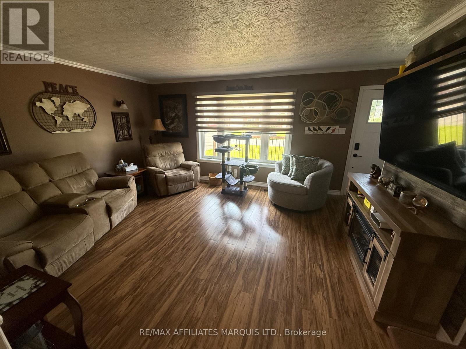 6679 Lawrence Street, South Glengarry, Ontario  K6H 5R5 - Photo 8 - X13509386