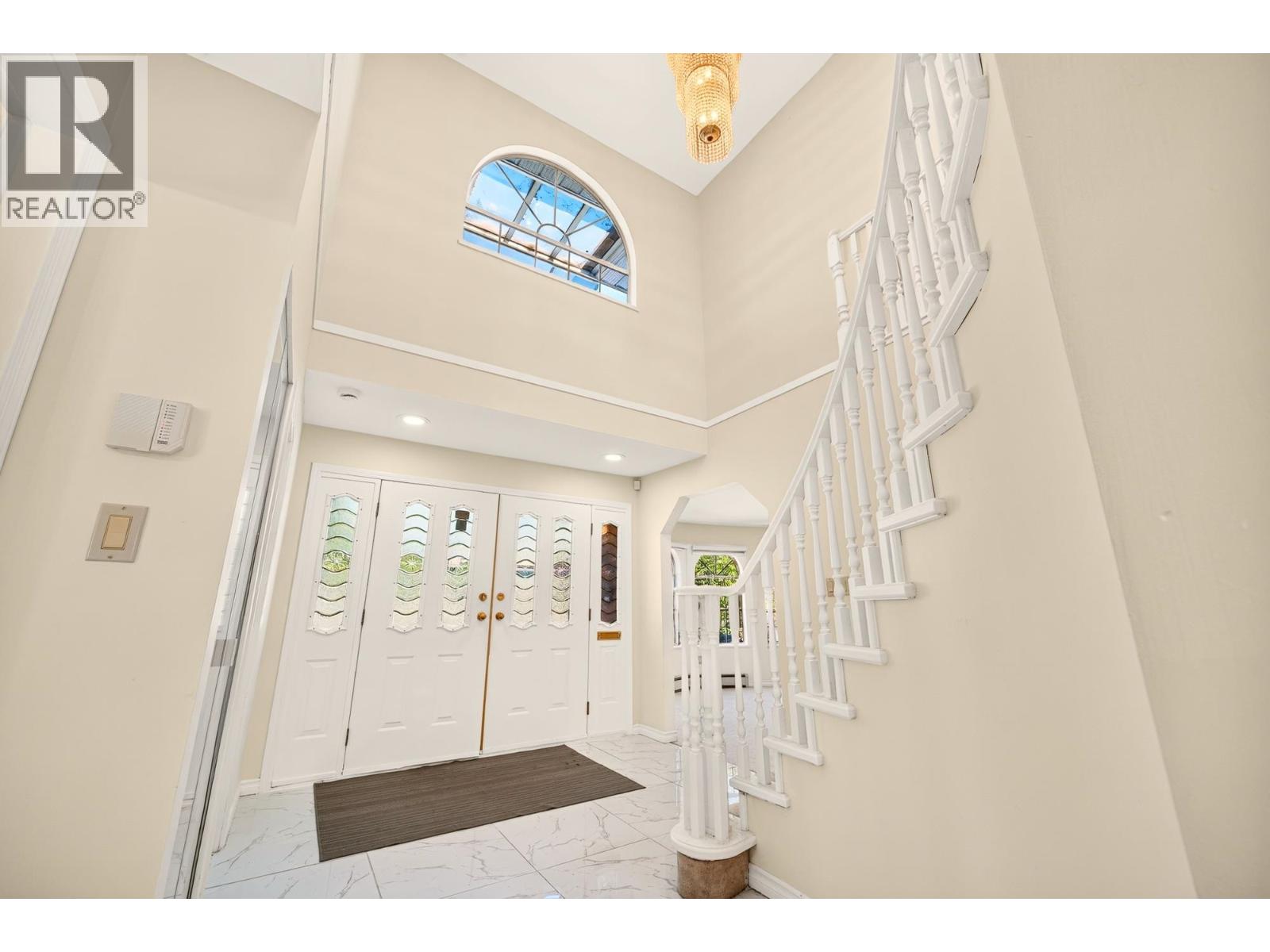 7275 Victoria Drive, Vancouver, British Columbia  V5P 3Z2 - Photo 2 - R3141591