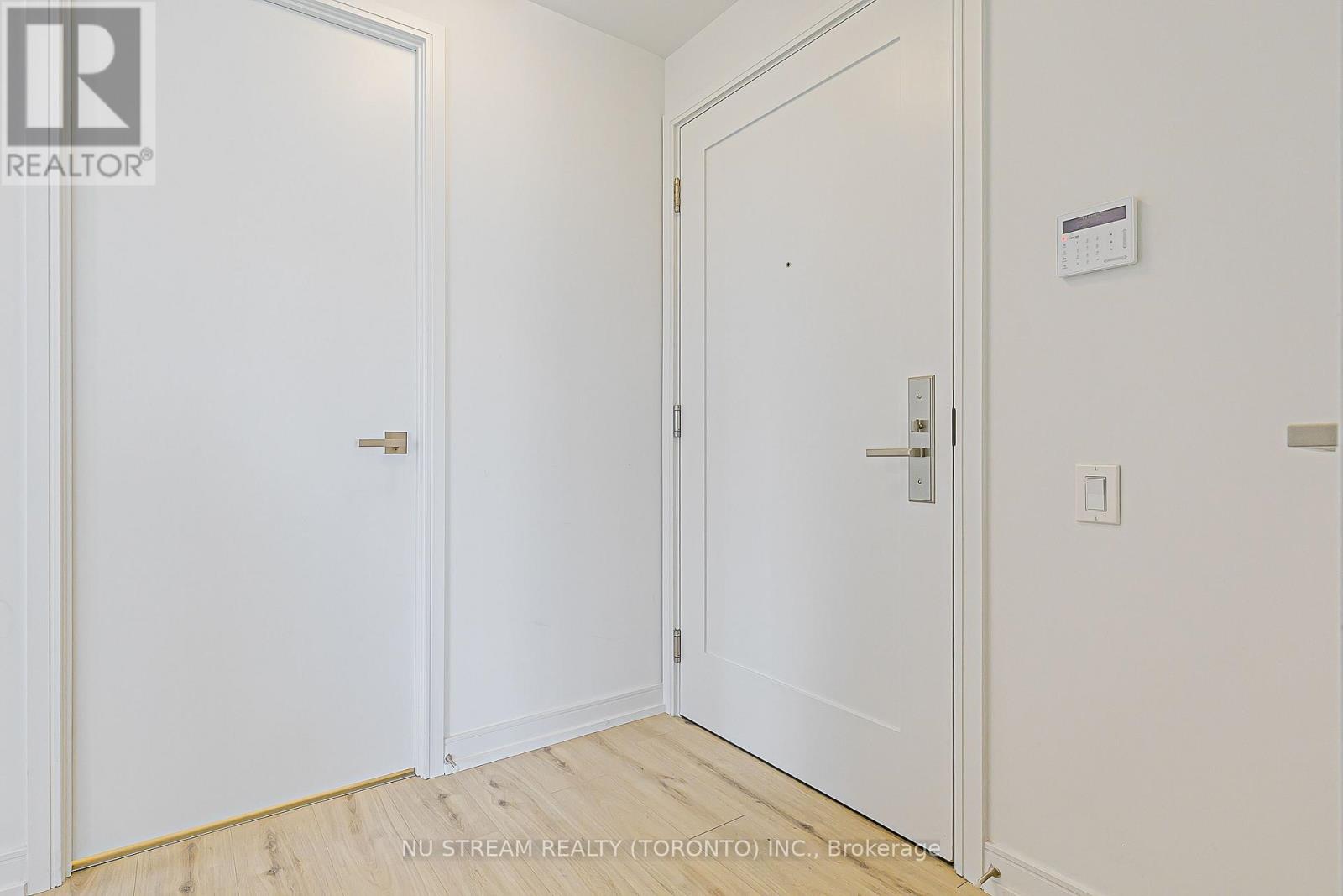4202 - 3 Gloucester Street, Toronto, Ontario  M4Y 0C6 - Photo 6 - C13509456