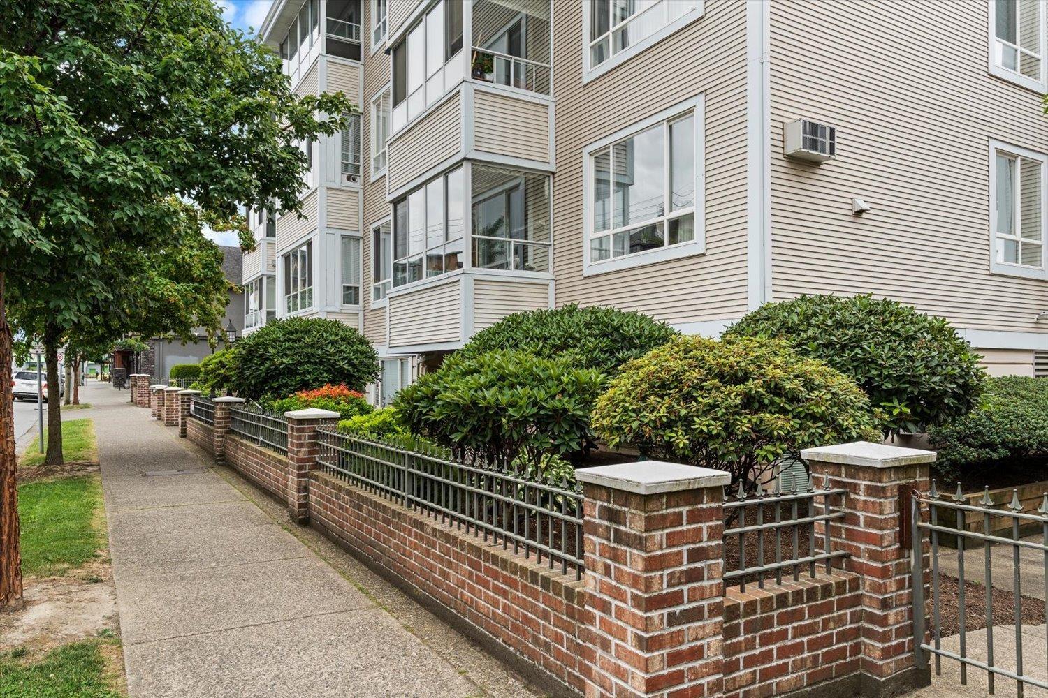 207 45770 Spadina Avenue, Chilliwack Downtown, Chilliwack, British Columbia  V2P 1T6 - Photo 2 - R3141269